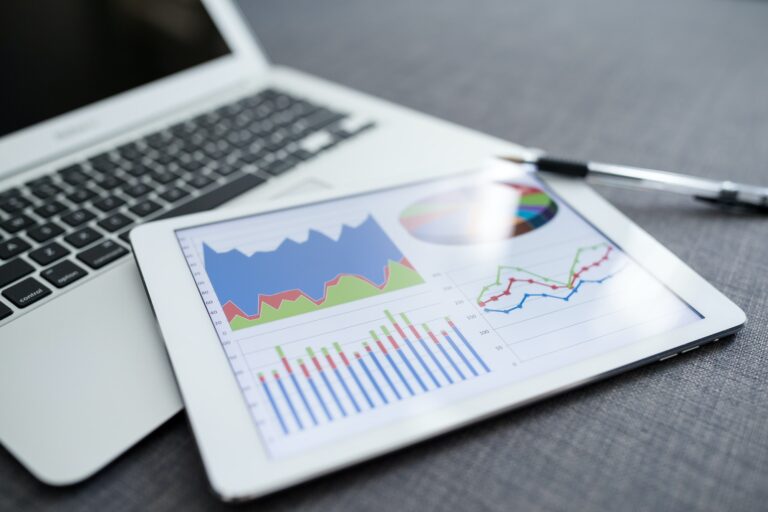 Digital computer with financial graph